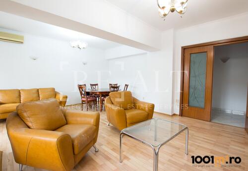 Properties to let in 4-room apartment for sale Generous space and parking included Herastraus