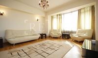 5 room apartment for rent Arch of Triumph