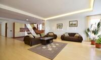 Spacious apartment for rent in Aviatorlor area
