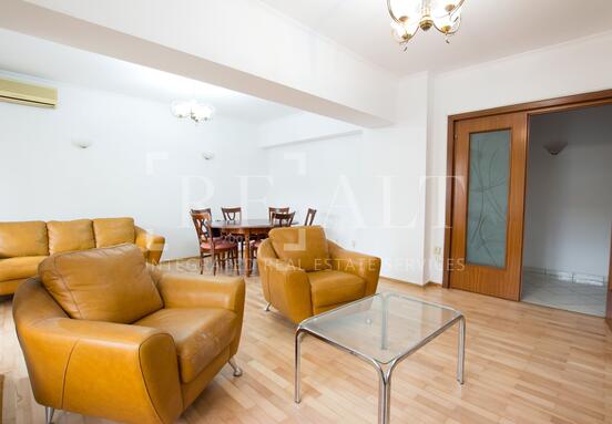 4-room apartment for sale Generous space and parking included Herastraus