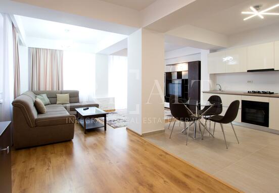 Vanzare apartament  3 camere | Renovat (partial) 2022 | Aviatorilor, Herastrau