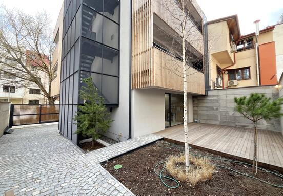 BUILDING WITH 3 APARTMENTS || MODERN DESIGN || VERSATILITY || DOROBANTI
