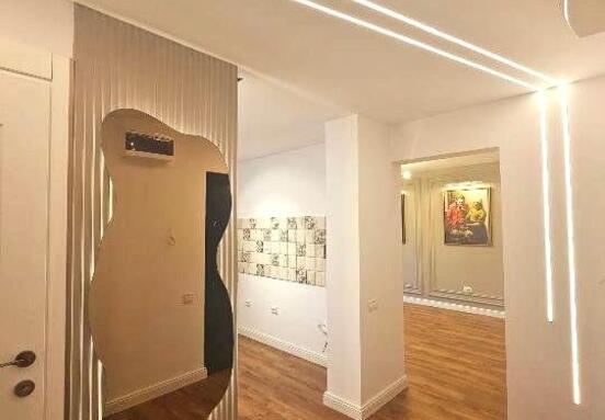 Apartment with 2 rooms and balcony, ultra-finished, in Calea Mosilor!
