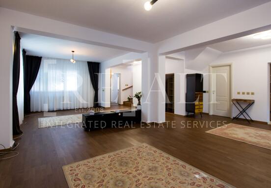 House for rent, 5-room villa | Individual, 400sqm free yard | Pipera