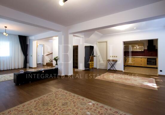 House for rent, 5-room villa | Individual, 400sqm free yard | Pipera