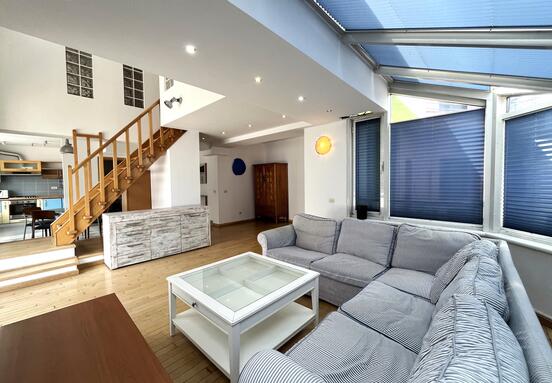 3 BEDROOM DUPLEX || STUNNING VIEW || GARAGE || ARC DE TRIUMPH