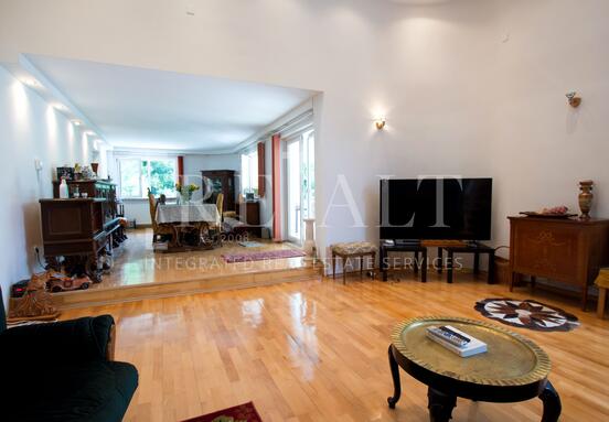 Sale house, villa 10 rooms | 3,265 square meters of land, Premium finish | Breaza, Prahova